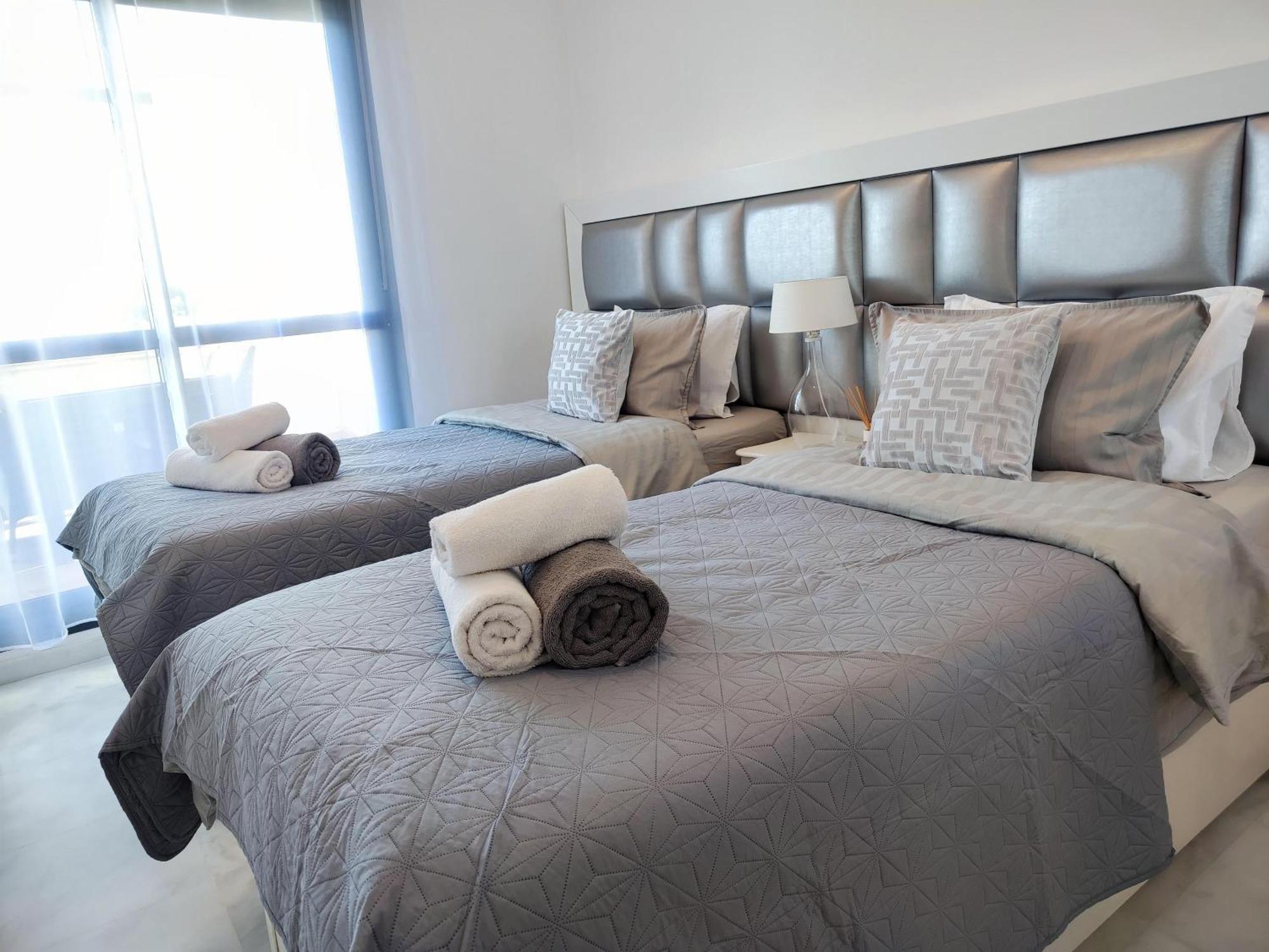 דירות אסטפונה Luxury Duplex Infinity Pool Ehhouse מראה חיצוני תמונה